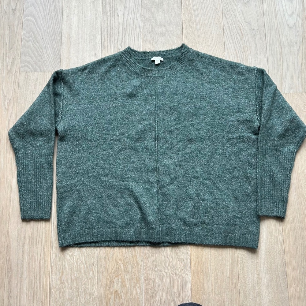 Legendary Outfitters Women's Long Sleeves Cozy Crewneck Sweater Shabby Coastal